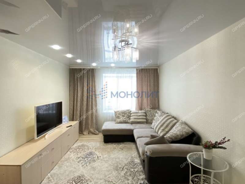 четырёхкомнатная квартира на улице Петрищева дом 10 город Дзержинск