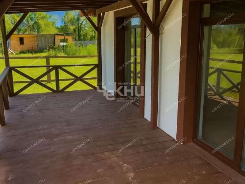 дом на Сиреневая село Безводное