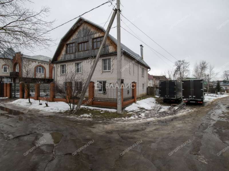 дом на Рельсовой улице