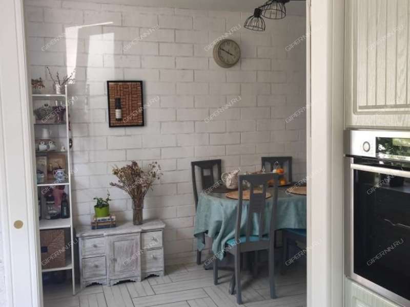 четырёхкомнатная квартира на улице Пермякова дом 4А