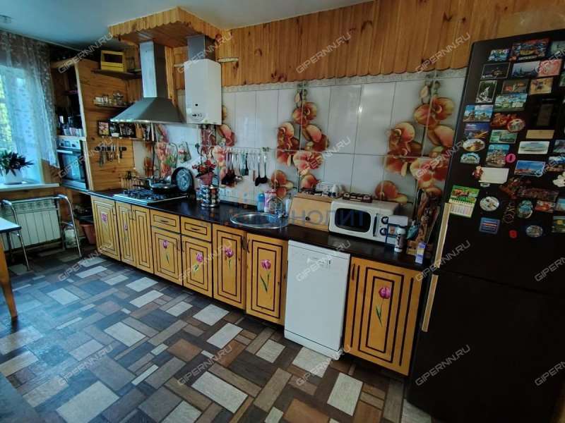 дом на улице Мира село Красное