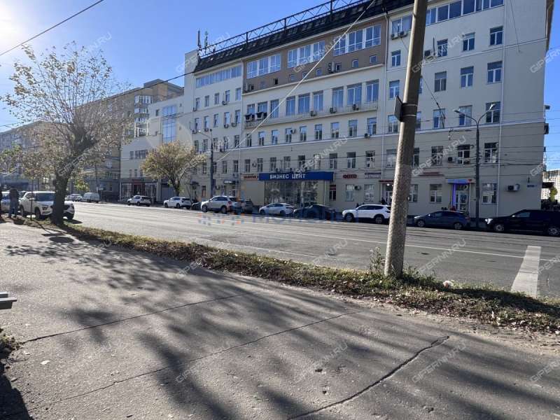 помещение под офис, торговую площадь на улице Октябрьской Революции