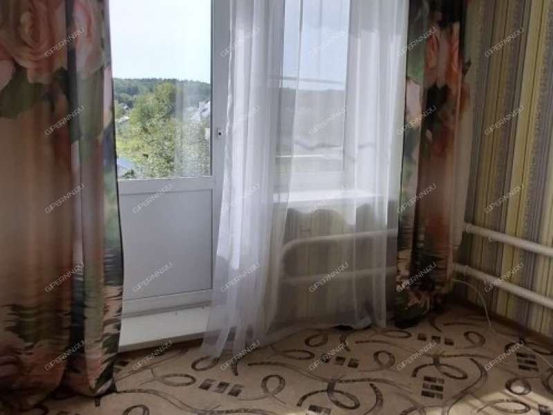 дом на  деревня Ройка