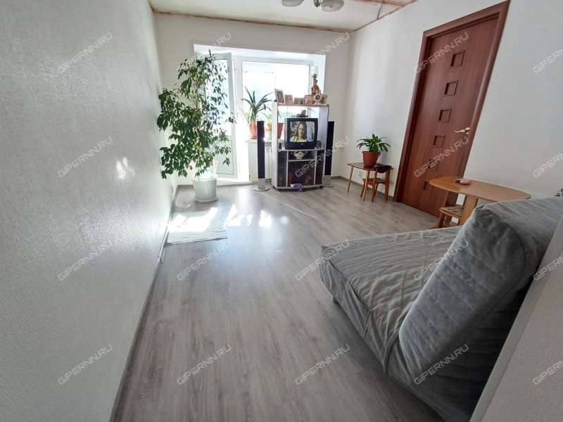 трёхкомнатная квартира на площади Мира дом 8 город Кстово