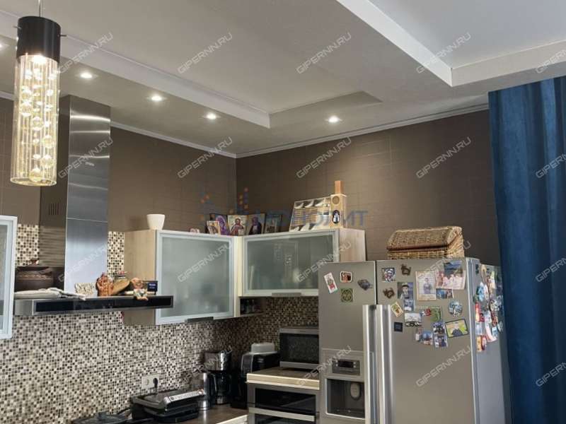 трёхкомнатная квартира на улице Коминтерна дом 139