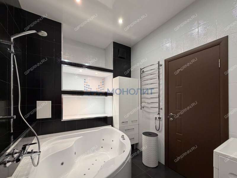 трёхкомнатная квартира на улице Максима Горького дом 77