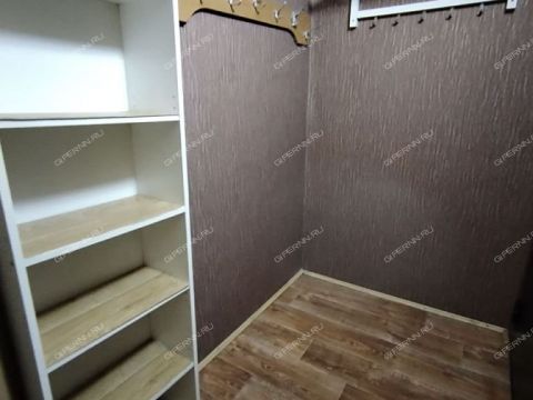 4-komnatnaya-ul-strokina-d-16b фото