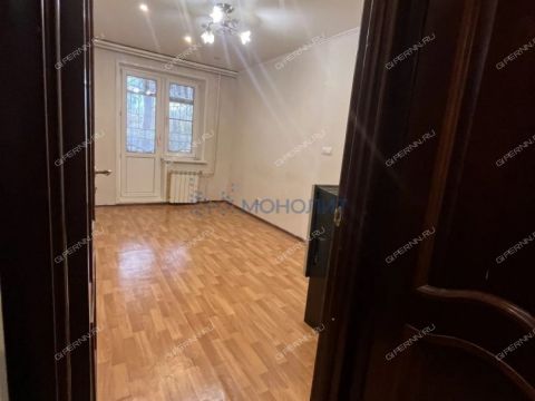 2-komnatnaya-ul-strokina-d-3a фото