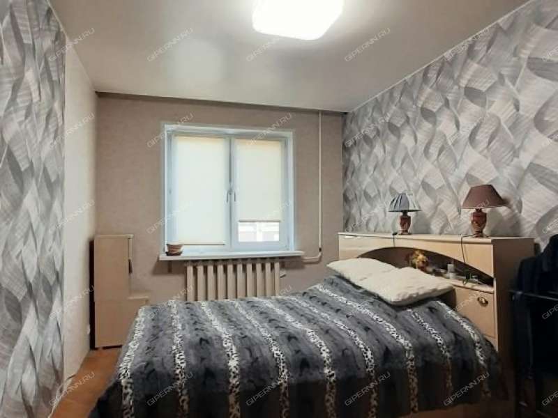 четырёхкомнатная квартира на улице Карла Маркса дом 24