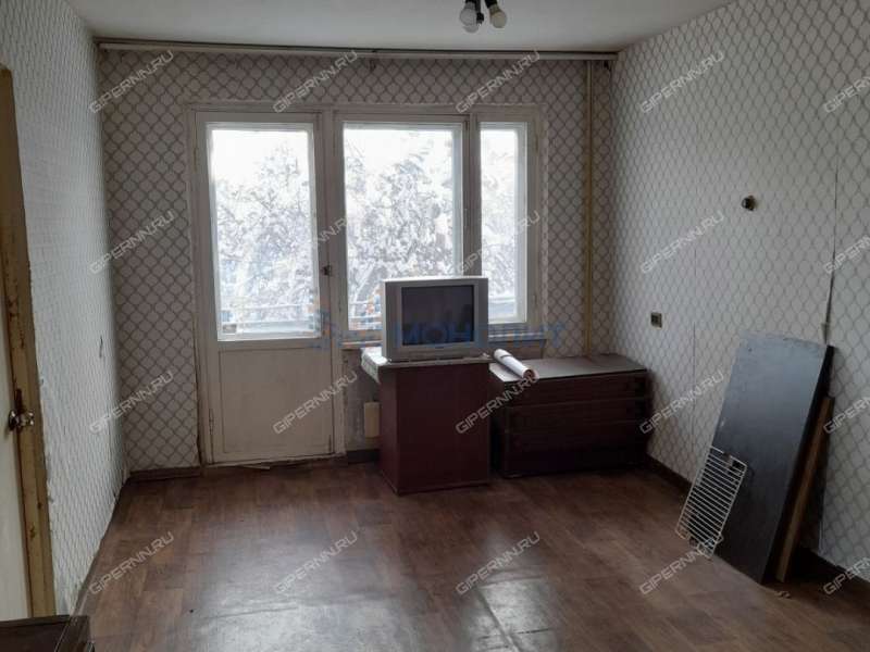 четырёхкомнатная квартира на бульваре 60-летия Октября дом 12