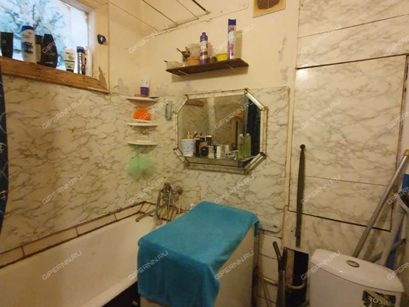 трёхкомнатная квартира на Театральной улице дом 10 город Кстово