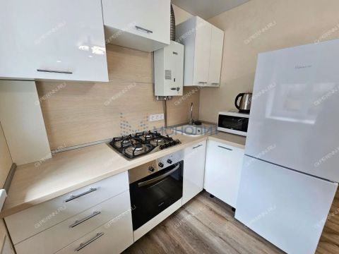 1-komnatnaya-ul-maksima-gorkogo-d-65a фото