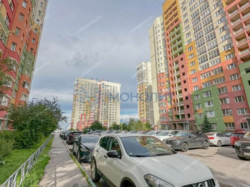 трёхкомнатная квартира на улице Академика Сахарова дом 105 к1