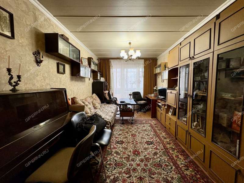 четырёхкомнатная квартира на улице Богдановича дом 1 к2