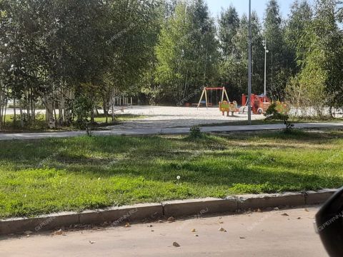 2-komnatnaya-ul-dvizhencev-d-34 фото