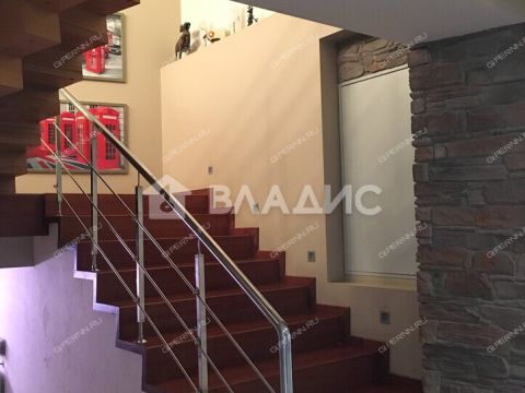 7-komnatnaya-pl-sennaya-d-6-49 фото