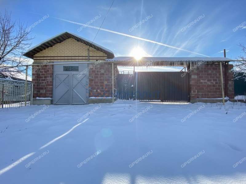 дом на Центральной улице деревня Хватково