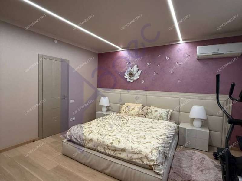 трёхкомнатная квартира на улице Максима Горького дом 77