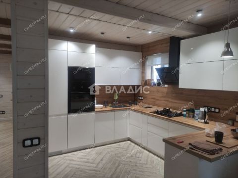 dom-derevnya-komarovo-gorodskoy-okrug-bor фото