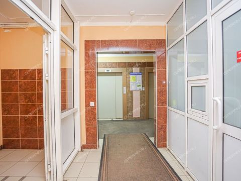 2-komnatnaya-ul-rodionova-d-43 фото
