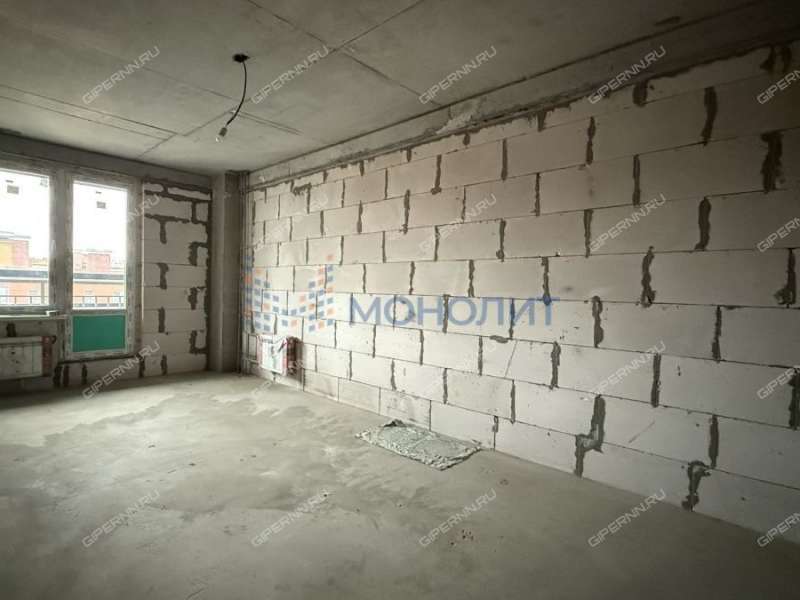 четырёхкомнатная квартира на Полтавской улице дом 15