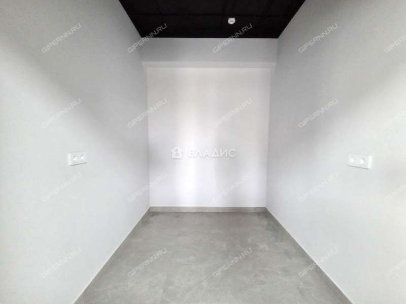 здание под офис, торговую площадь на улице Ларина