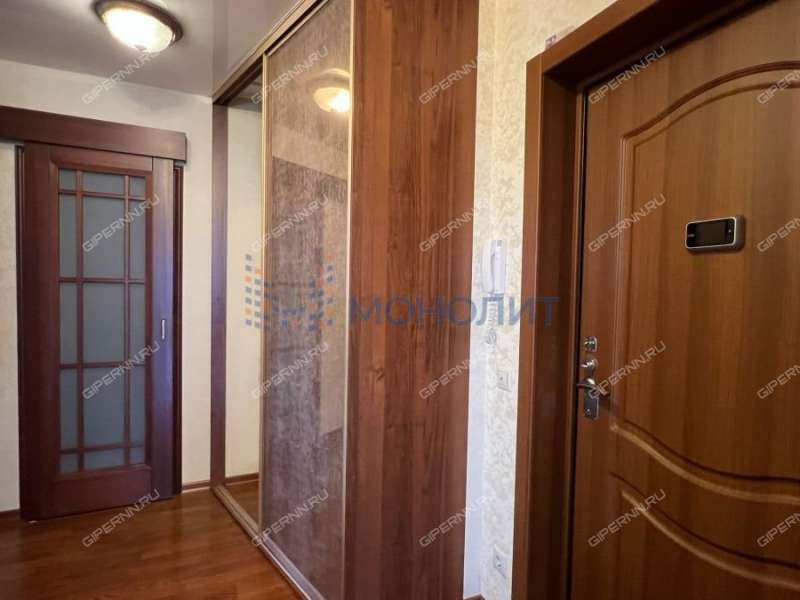 трёхкомнатная квартира на Волжской набережной дом 21