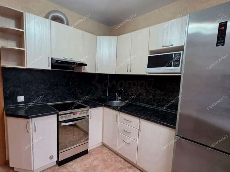 однокомнатная квартира на улице Движенцев дом 34