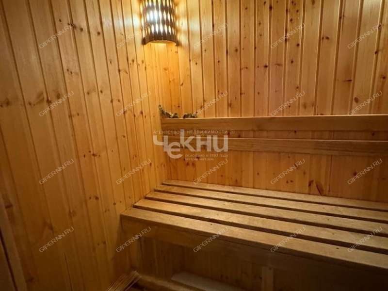 помещение под коммерческую недвижимость на Алексеевской улице