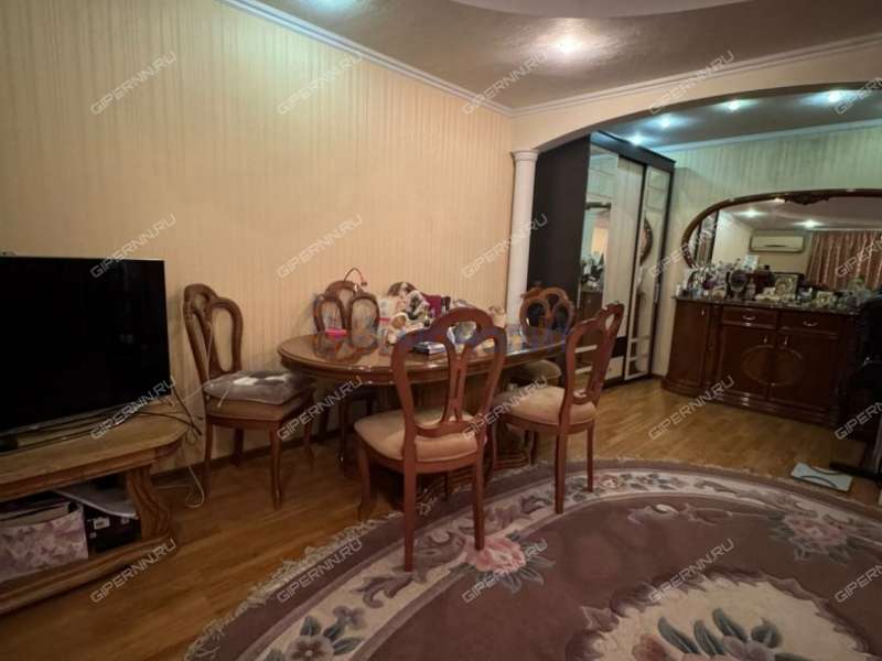 однокомнатная квартира на улице Плотникова дом 4