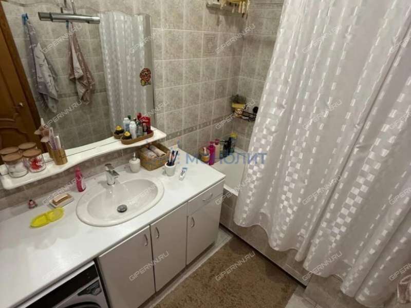 трёхкомнатная квартира на Большой Покровской улице дом 35а