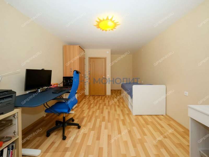 трёхкомнатная квартира на улице Карла Маркса дом 43