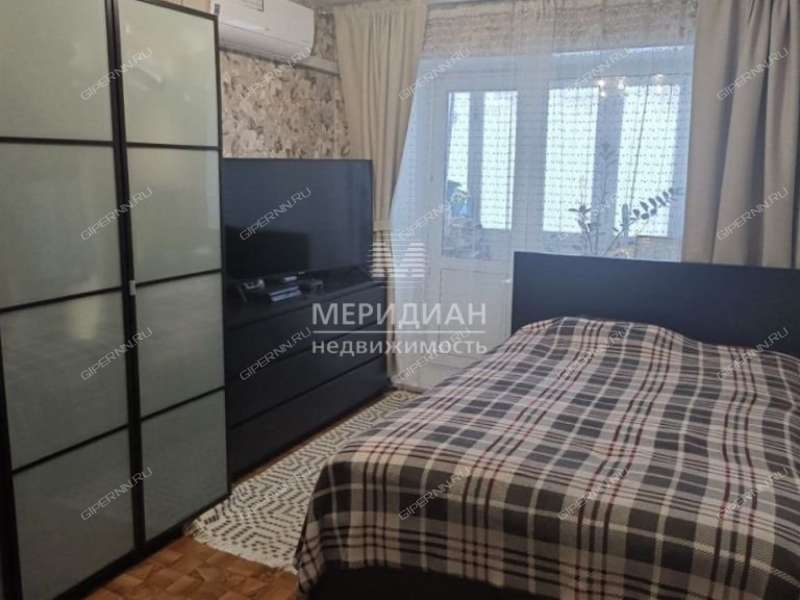 двухкомнатная квартира на Светлоярской улице дом 11