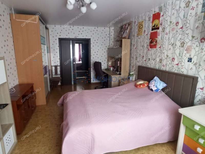 трёхкомнатная квартира на улице Родионова дом 195 к1