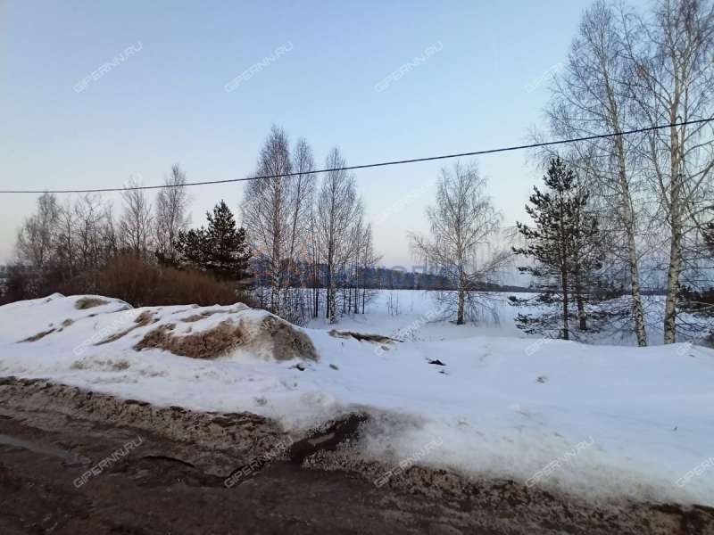 земельный участок 15 соток Радужная улица