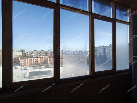 3-komnatnaya-ul-strokina-d-16a фото