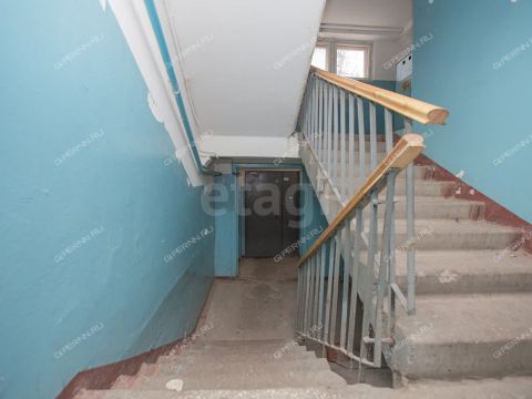 3-komnatnaya-ul-marshala-golovanova-d-33 фото