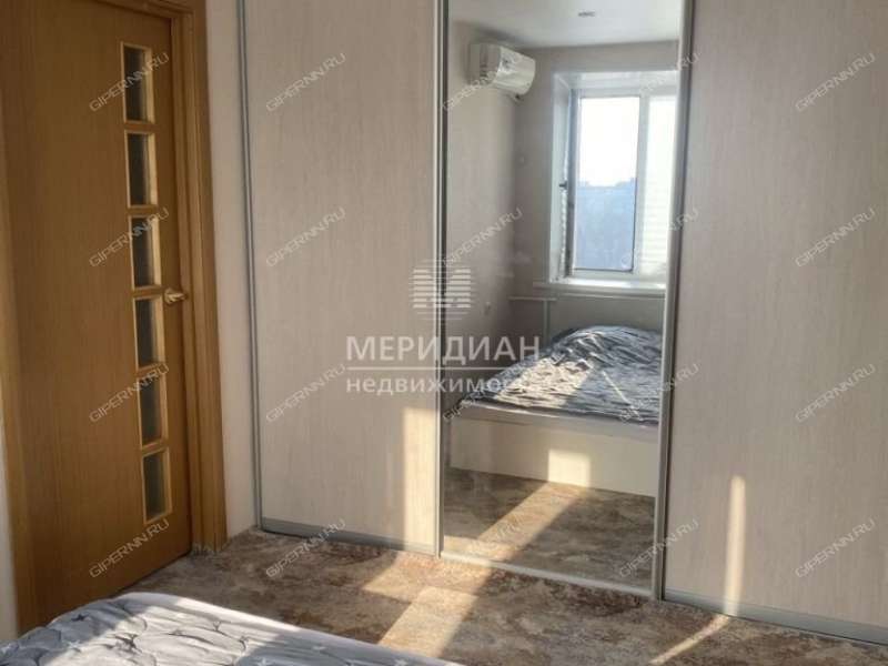 двухкомнатная квартира на улице Федосеенко дом 11