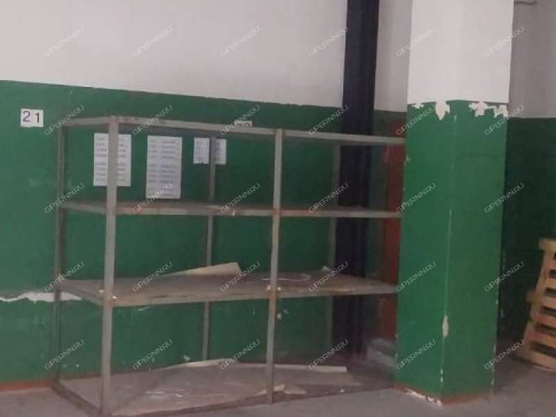 помещение под склад на улице Федосеенко