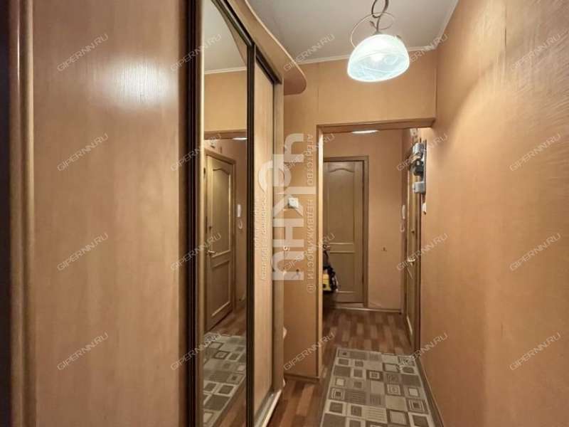 трёхкомнатная квартира на проспекте Ильича дом 39