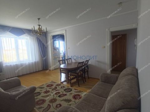 3-komnatnaya-ul-verhnepecherskaya-d-14 фото