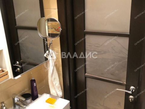 3-komnatnaya-ul-perekopskaya-d-10 фото