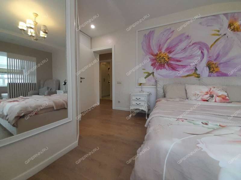 трёхкомнатная квартира на улице Родионова дом 193 к7