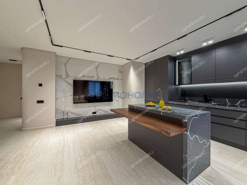 четырёхкомнатная квартира на Сенной площади дом 1