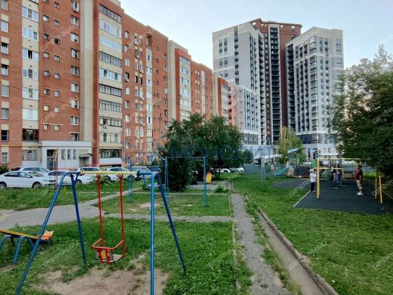 трёхкомнатная квартира на улице Родионова дом 180