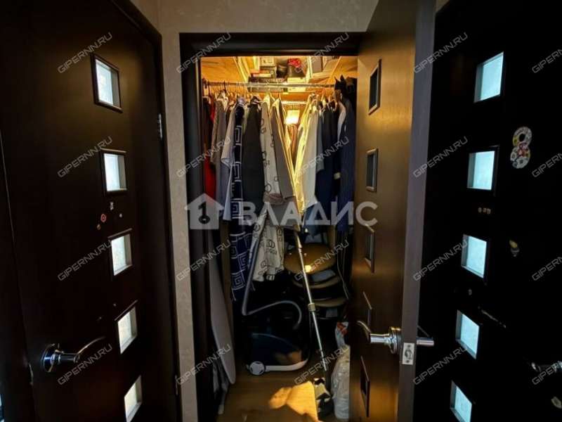 трёхкомнатная квартира на улице Ивана Чугурина дом 3