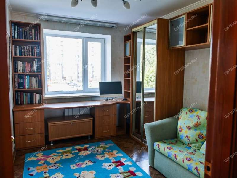 трёхкомнатная квартира на Студенческой улице дом 12