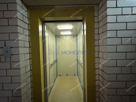 2-komnatnaya-ul-oktyabrskoy-revolyucii-d-45a фото