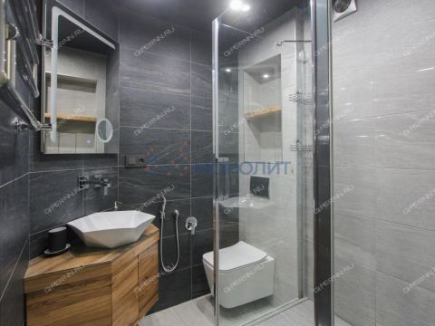 2-komnatnaya-ul-zalomova-d-11 фото