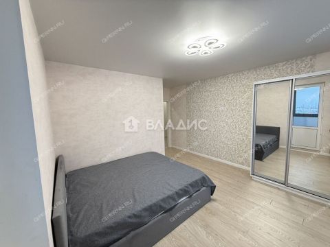 2-komnatnaya-ul-rodionova-d-202-1 фото